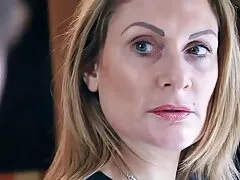 دیک سفید یک دیک را در بهترین فیلم سکسی جهان بیدمشک یک زن سیاه پوست الاغ سیاه و سفید با جوراب ساق بلند گیر کرد