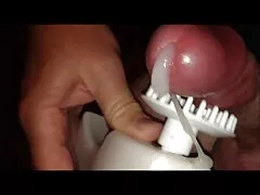 بلوند به ههلا یک مینا می دهد و از بهترین سایت های سکسی جهان طریق شورت در فاق لگن به او داده می شود
